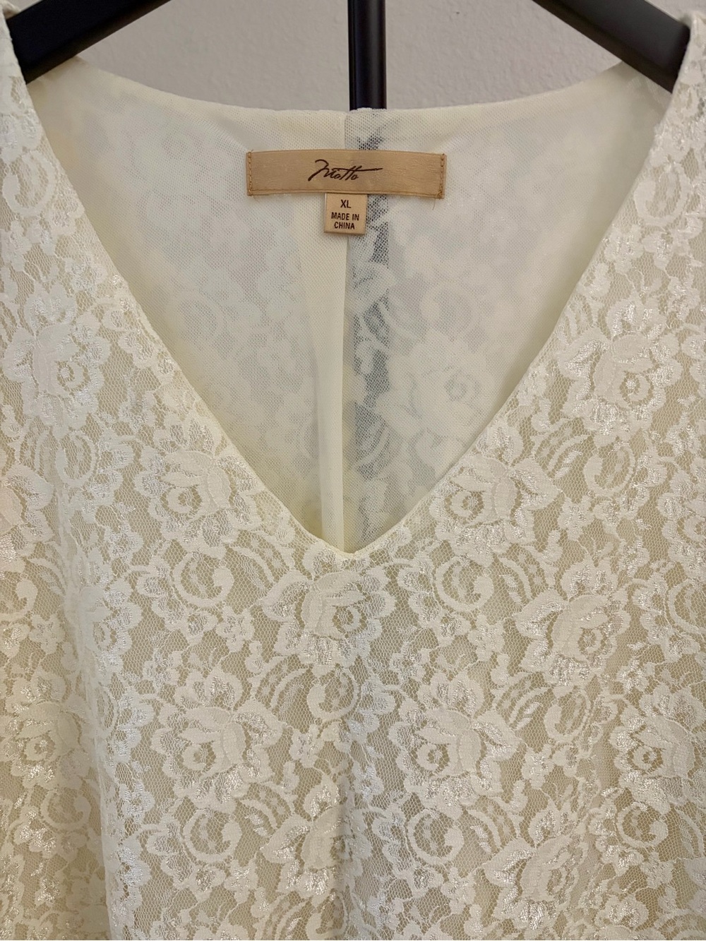 Motto 1/4 Sleeve Ivory Lace Blouse in a V-Neck Design Size XL